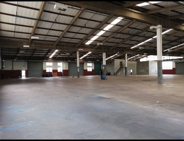 2,675M² WAREHOUSE TO LET IN WESTMEAD